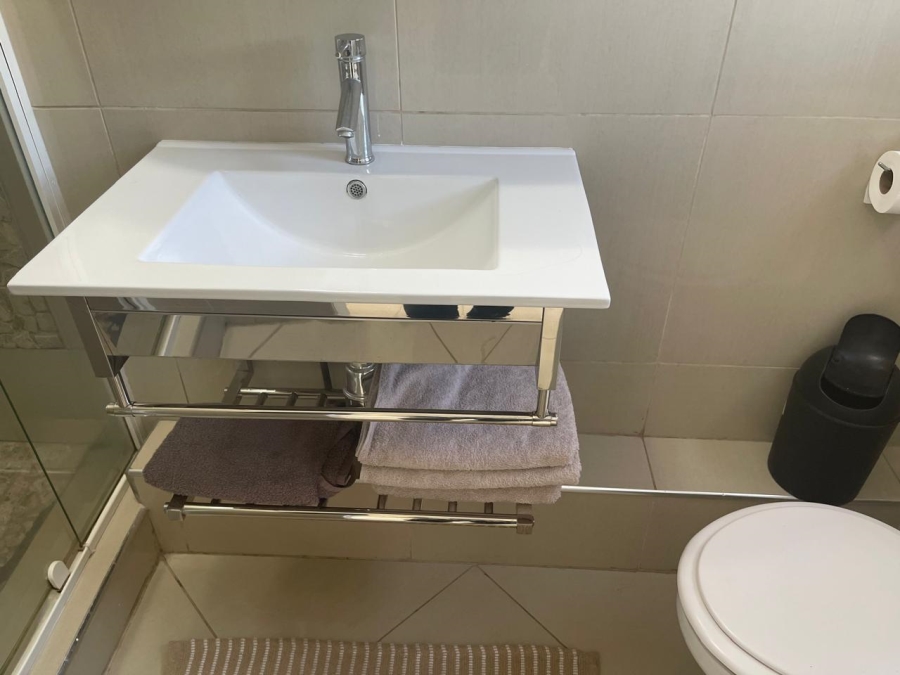 To Let 3 Bedroom Property for Rent in Summerstrand Eastern Cape